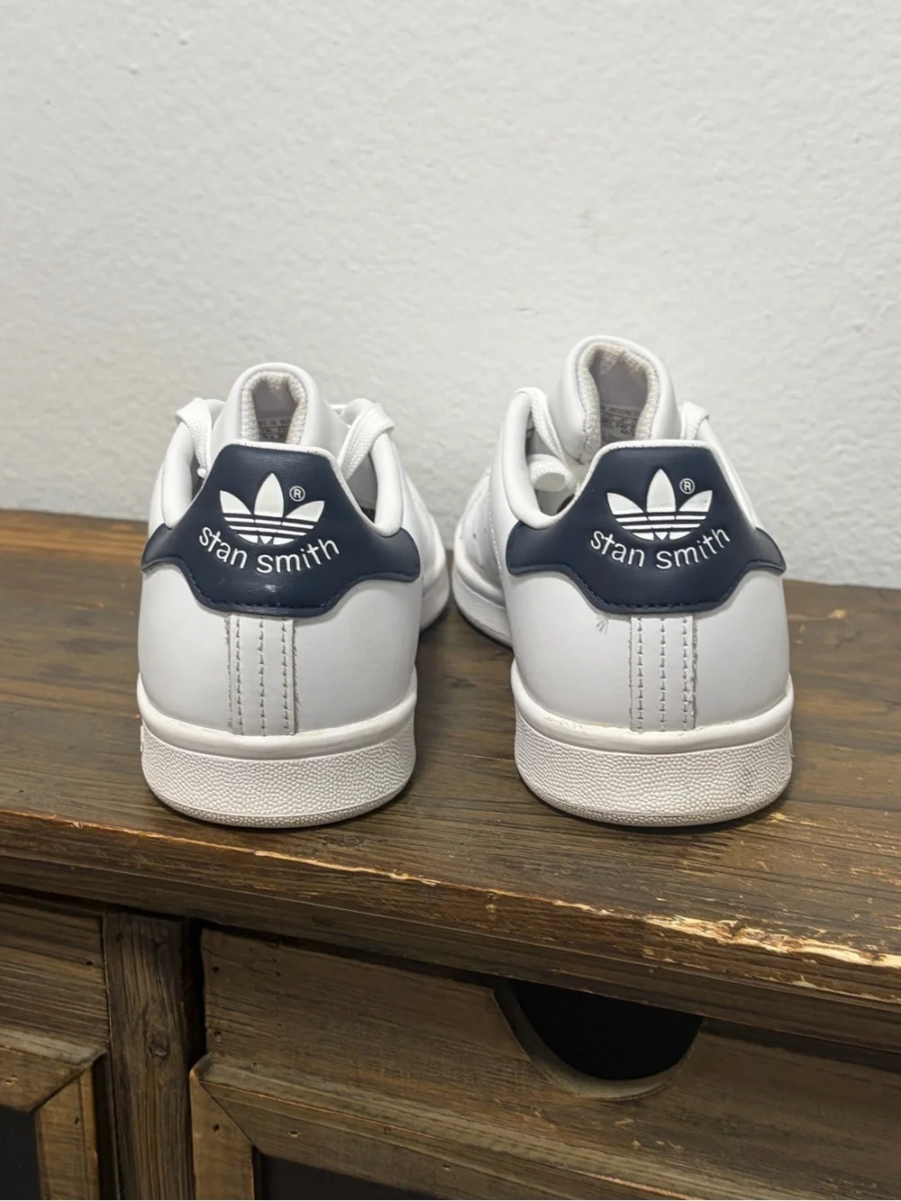Adidas Stan Smith White & Navy Blue Unisex Tennis Shoes Sneakers - Size 7
